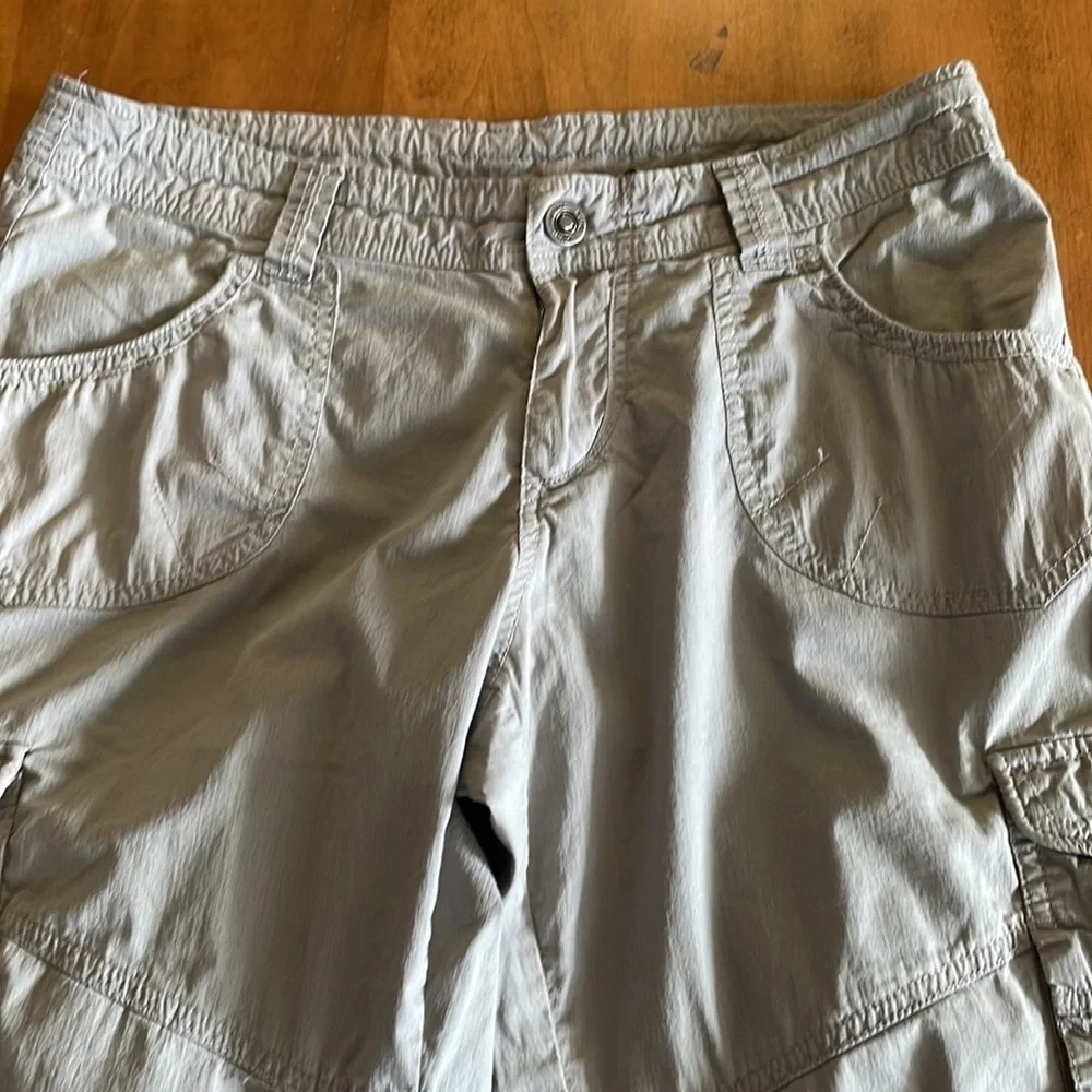 KUHL Roll Up Capris Size 8
